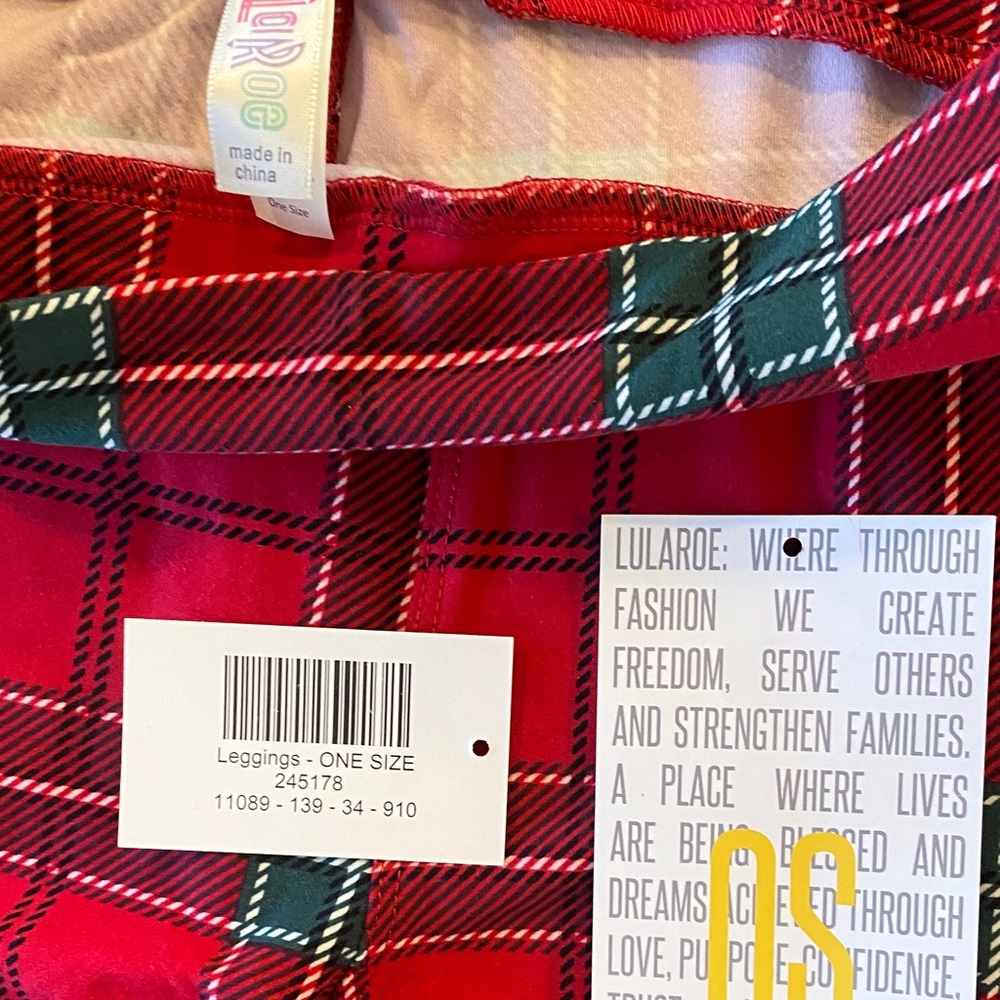 NWT LuLaRoe Red and Green Plaid Leggings